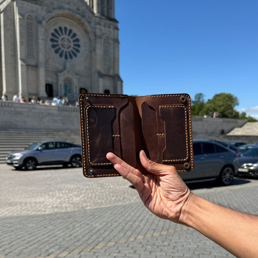 Douro Leather Heritage Passport Holder Id wallet– Hand-Stitched Crazy Horse Leather