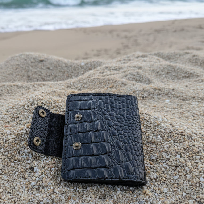 Handcrafted Crocodile Embossed Genuine Leather Bifold Wallet – Black Minimalist Card Wallet