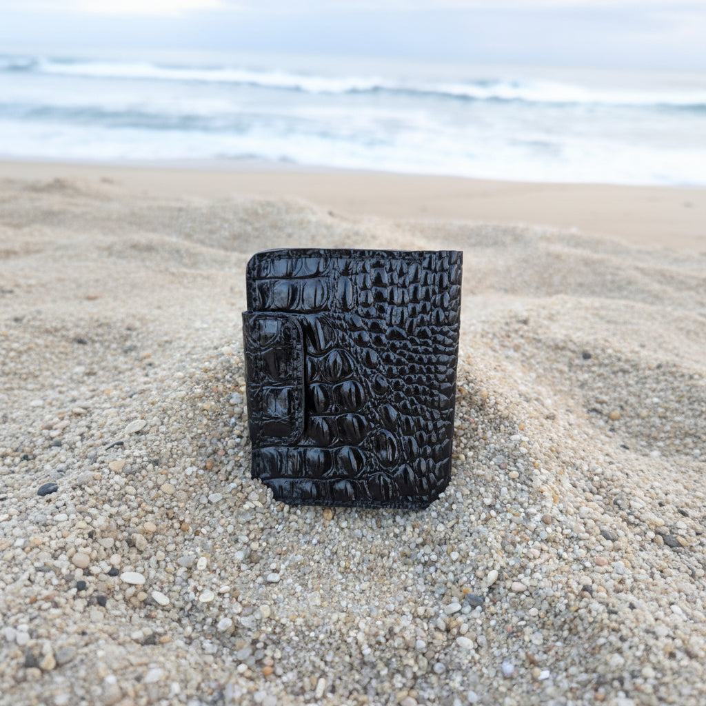 Handcrafted Crocodile Embossed Genuine Leather Bifold Wallet – Black Minimalist Card Wallet