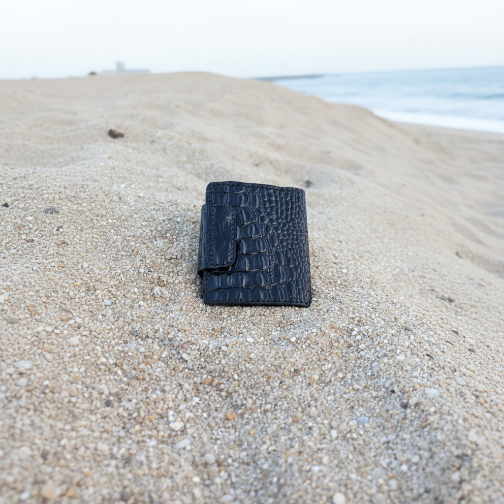 Handcrafted Crocodile Embossed Genuine Leather Bifold Wallet – Black Minimalist Card Wallet