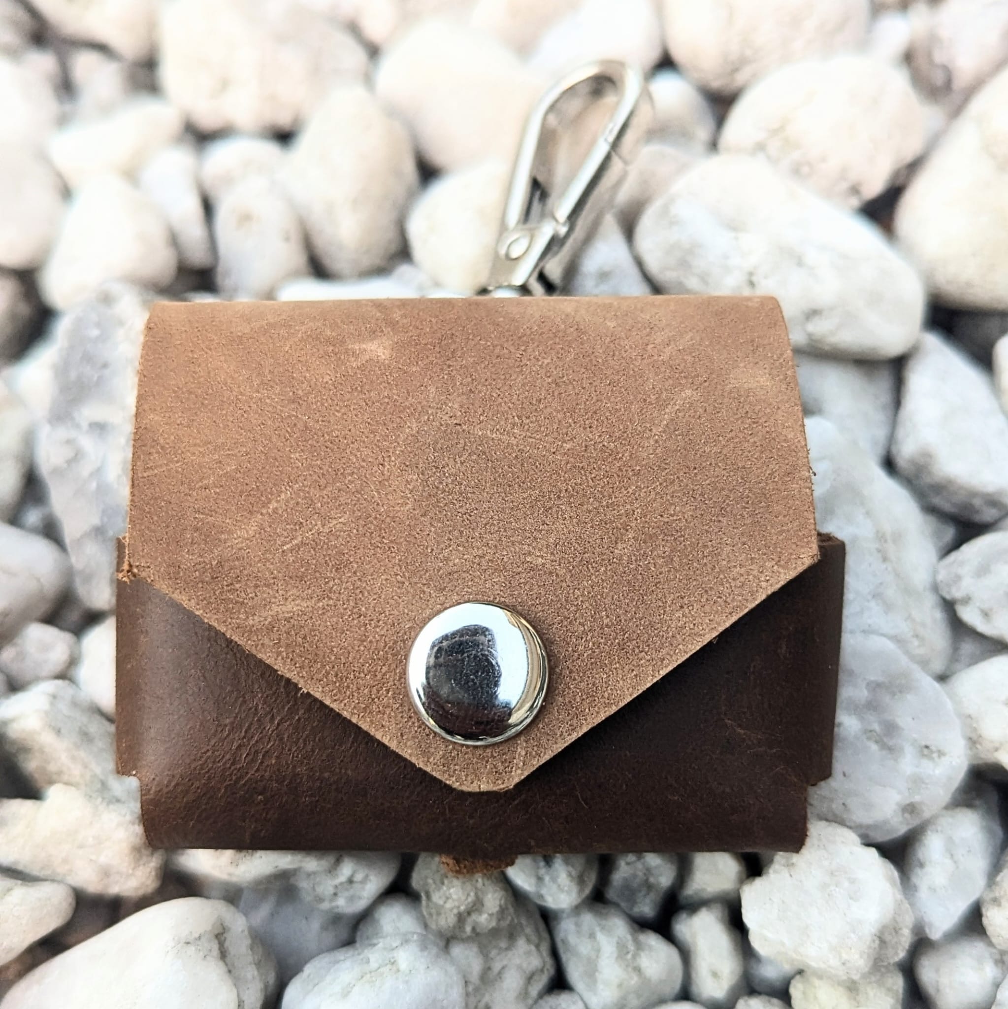Handmade Leather AirPods Gen 4 Pouch | Bolsa elm Courol Genuine