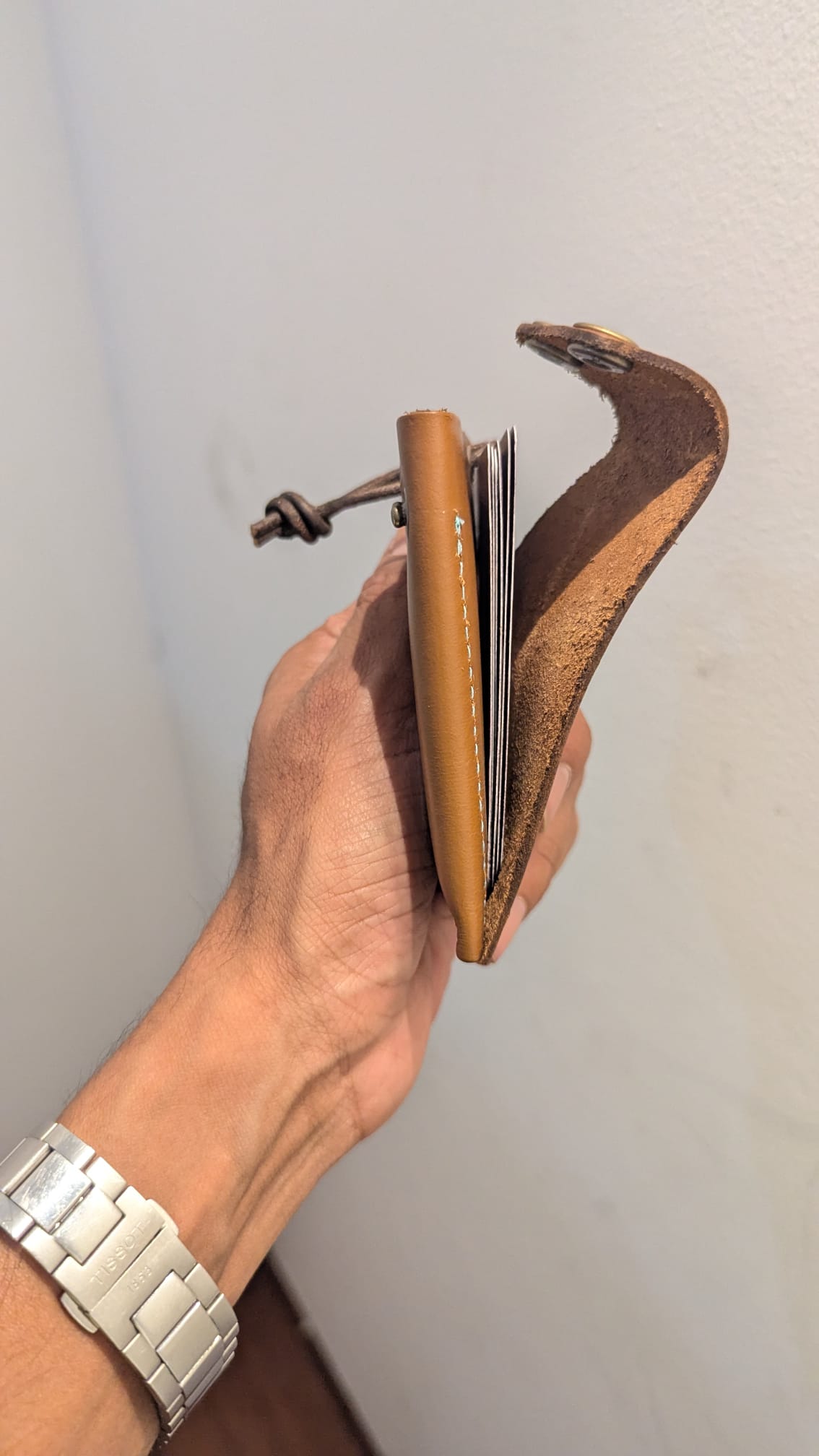 Handmade Tan Leather Wallet & Card Holder with Pull Tab | DOURO