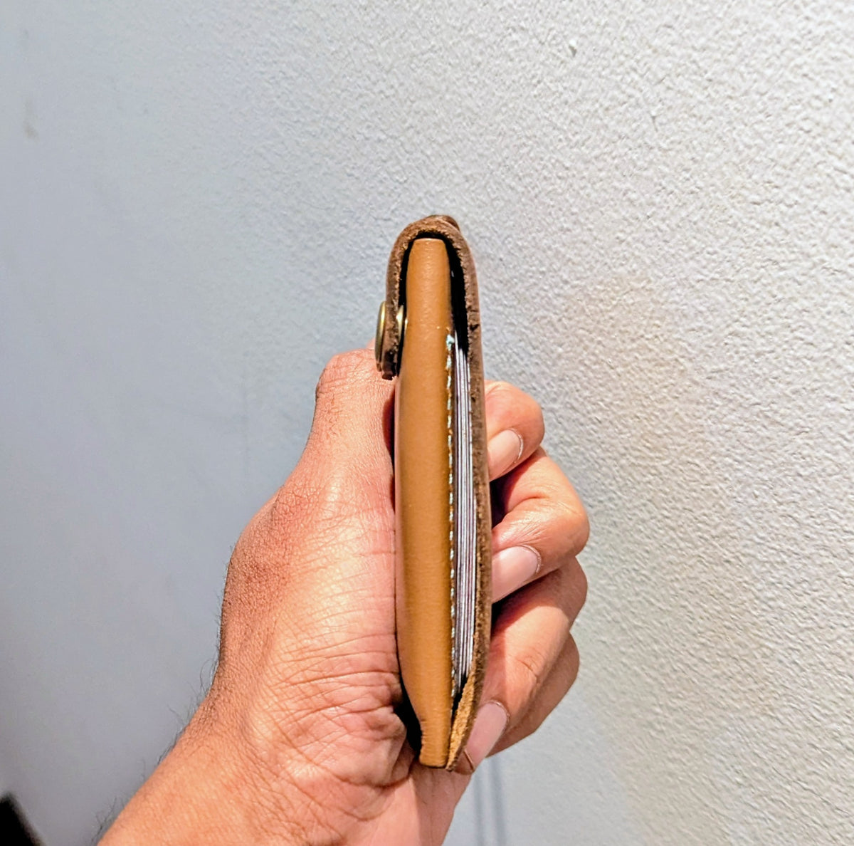 Handmade Tan Leather Wallet & Card Holder with Pull Tab | DOURO