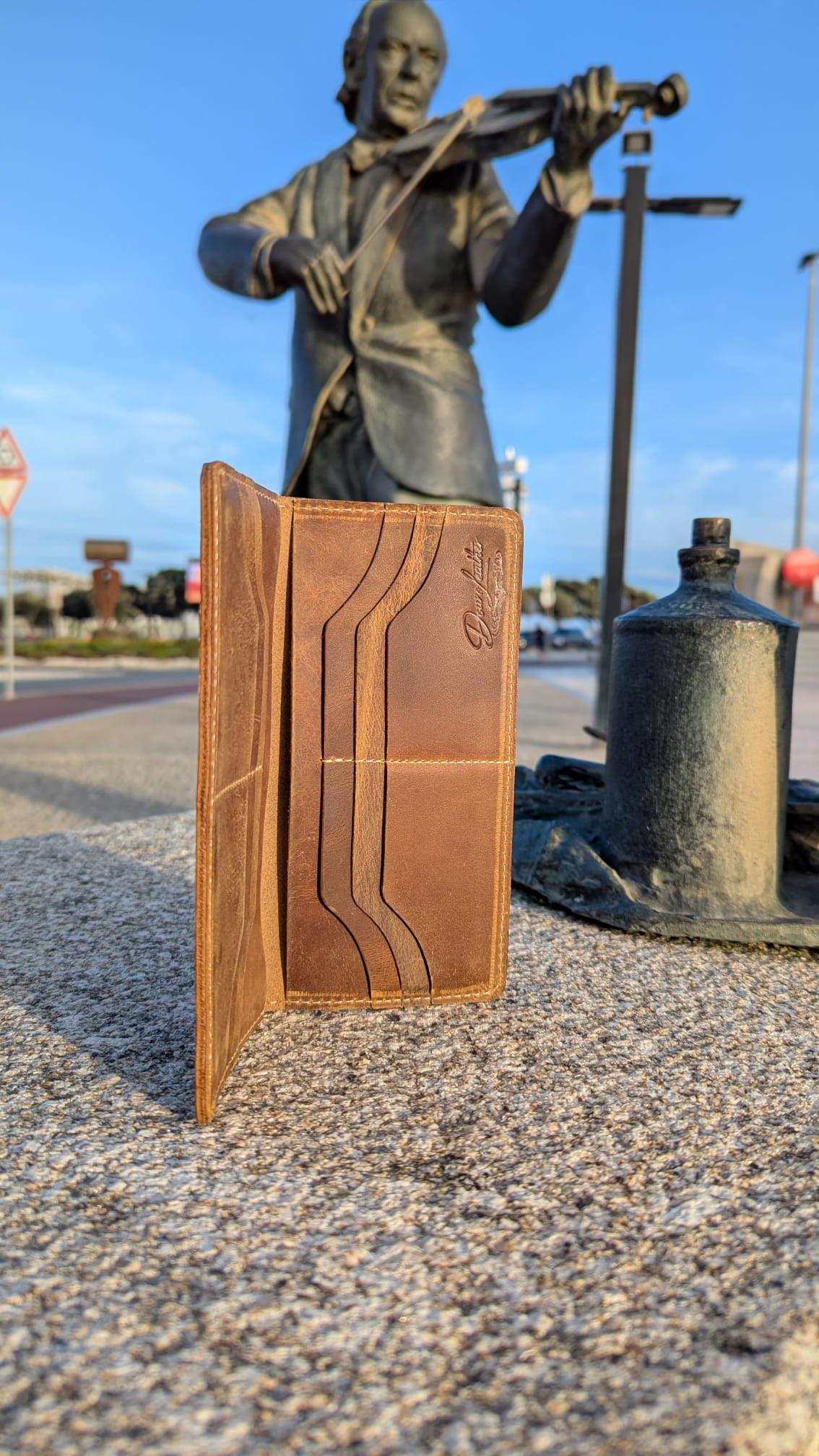Distressed Genuine Leather Bifold Long Wallet - Premium Card & Cash organizer.