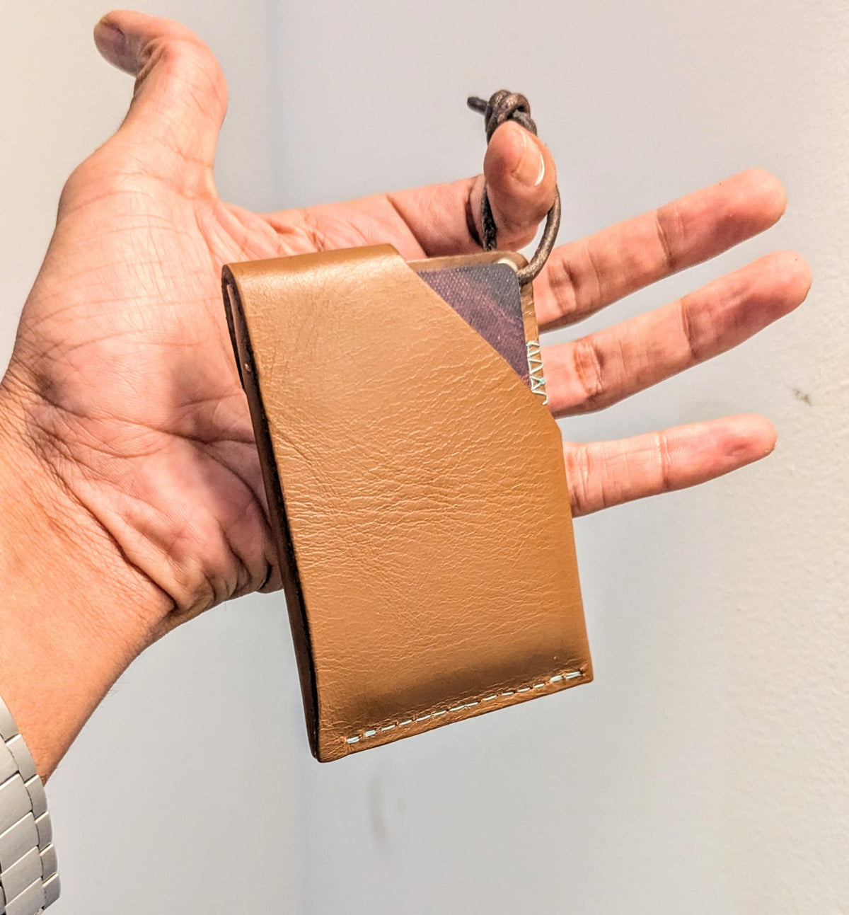 Handmade Tan Leather Wallet & Card Holder with Pull Tab | DOURO